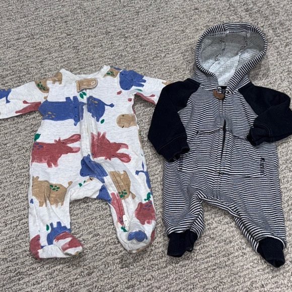 Carter's Other - ☀️Carters outfits (2) Newborn☃️
